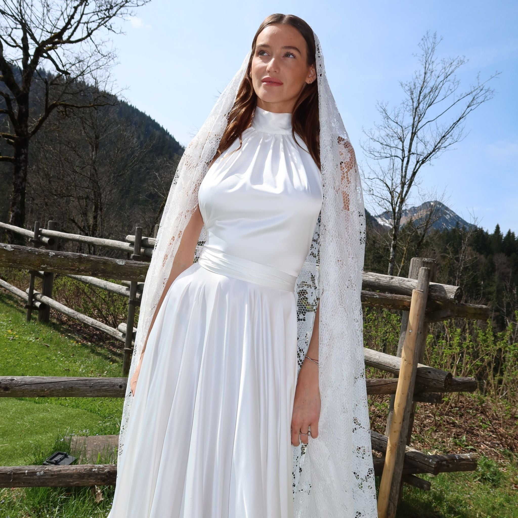 Nina Top Neckholder Bridal Satin