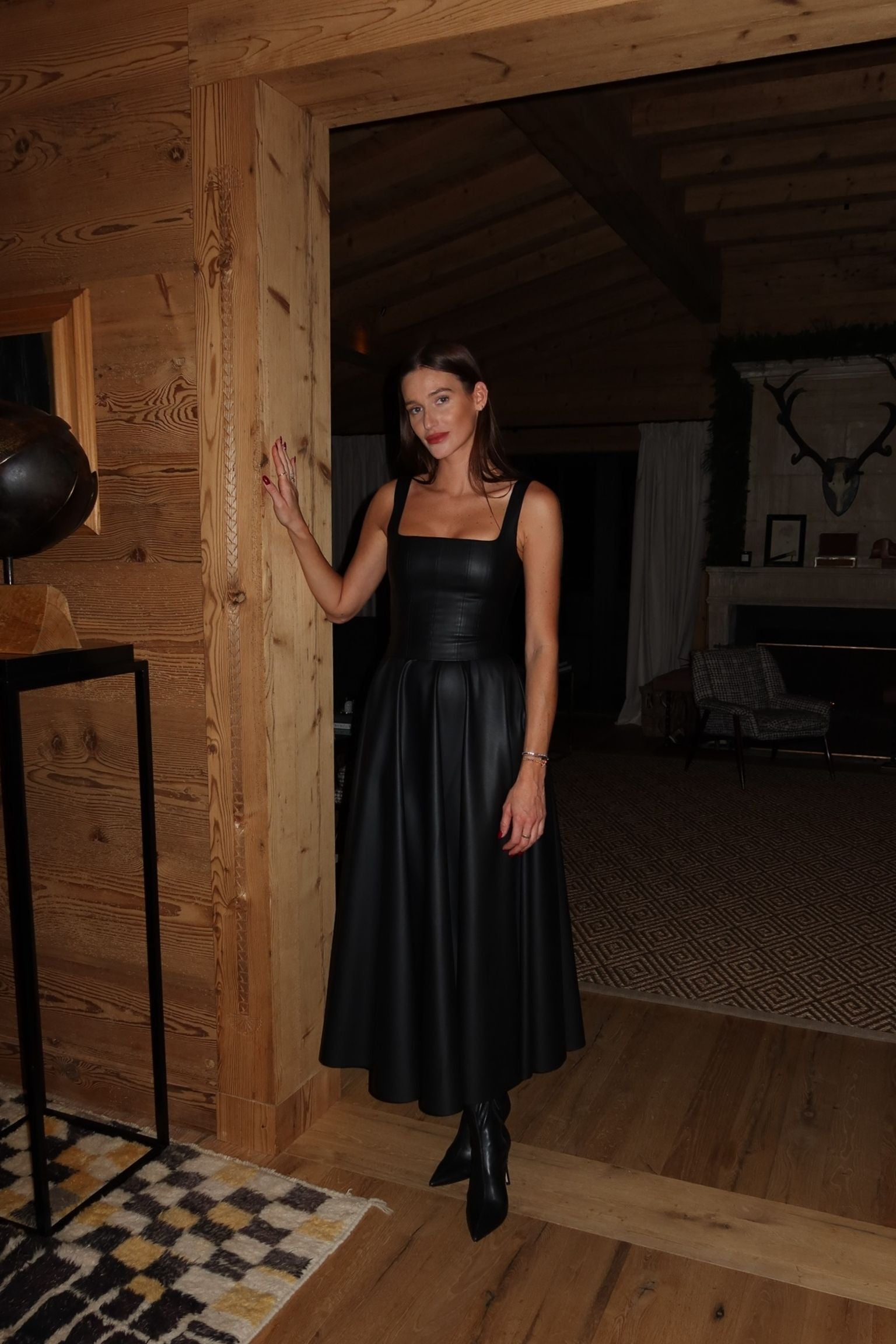 Lilli Midi Skirt Leather Midnight Black
